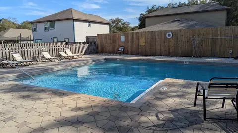 22 Sawyer Ct, Freeport, FL 32439