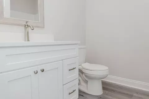 Bath - 5352 Highview Dr, Crestview, FL 32539 photo 3 of 6