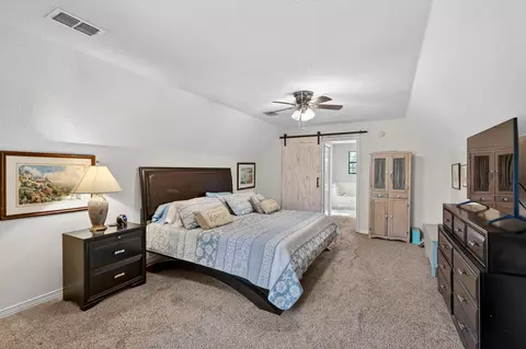 Bedroom - 104 Fairway Dr, Crestview, FL 32536 photo 2 of 3
