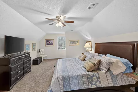 Bedroom - 104 Fairway Dr, Crestview, FL 32536 photo 3 of 3