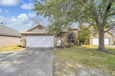 1059 Windmill Dr, Fort Walton Beach, FL 32547