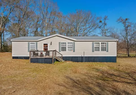 18097 Country Cross Road Rd, Florala, AL 36442