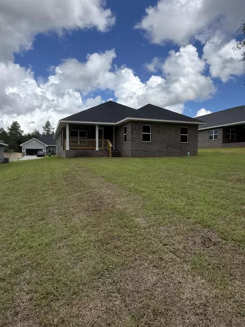 Exterior - 2418 Aleia Ln, Crestview, FL 32536 photo 4 of 7