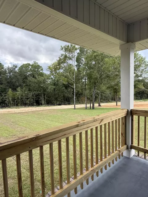 Exterior - 2418 Aleia Ln, Crestview, FL 32536 photo 6 of 7