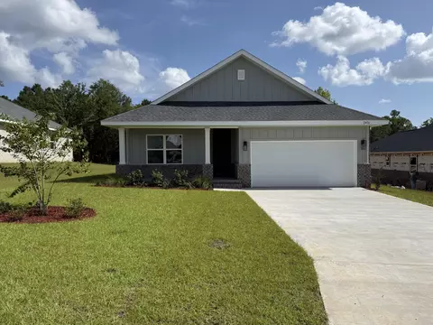 Exterior - 2416 Aleia Ln, Crestview, FL 32536 photo 2 of 6
