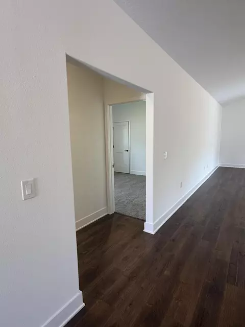 Entry Way - 2416 Aleia Ln, Crestview, FL 32536 photo 2 of 2