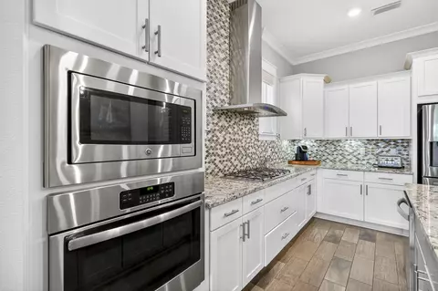 Kitchen - 121 E Milestone Dr UNIT B, Inlet Beach, FL 32461 photo 4 of 7