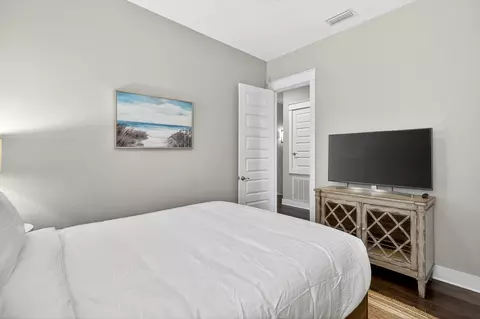 Bedroom - 121 E Milestone Dr UNIT B, Inlet Beach, FL 32461 photo 4 of 6
