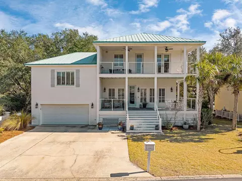 192 Lake Pointe Dr, Santa Rosa Beach, FL 32459