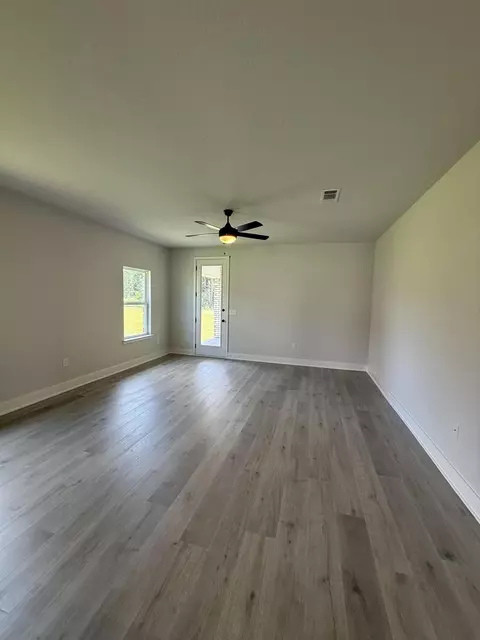 Living - 2414 Aleia Ln, Crestview, FL 32536 photo 1 of 2