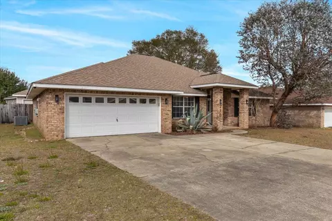 Exterior - 210 Citadel Ln, Crestview, FL 32539 photo 2 of 7