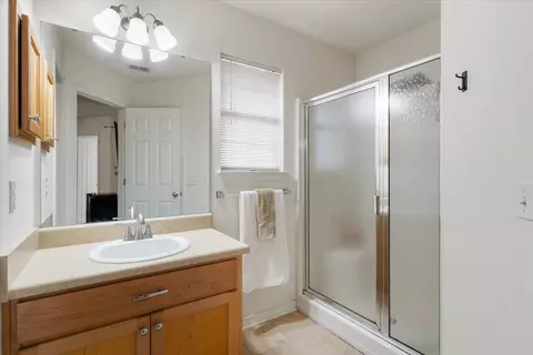 Bath - 210 Citadel Ln, Crestview, FL 32539 photo 3 of 3