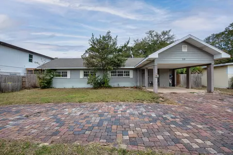 219 NE California Dr, Fort Walton Beach, FL 32548