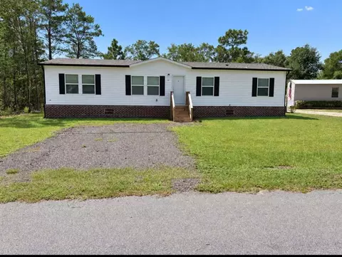 39 Bellini Rd, Defuniak Springs, FL 32433