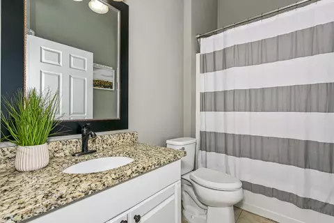 Bath - 1238 Northview Dr, Crestview, FL 32536 photo 6 of 7