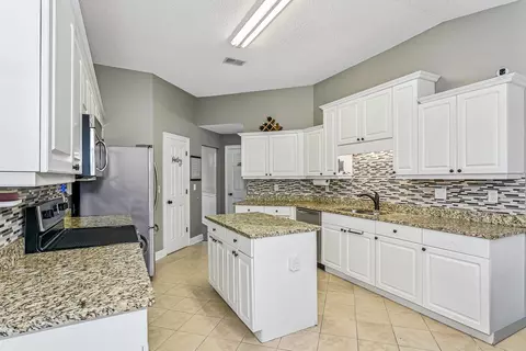 Kitchen - 1238 Northview Dr, Crestview, FL 32536 photo 2 of 7