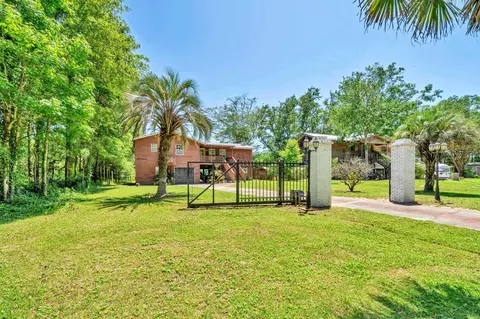 891 Choctawhatchee River Rd, Ponce De Leon, FL 32455