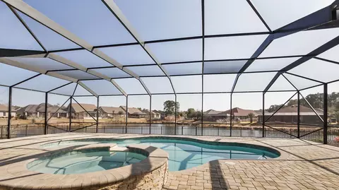 629 Meadow Lake Dr, Freeport, FL 32439
