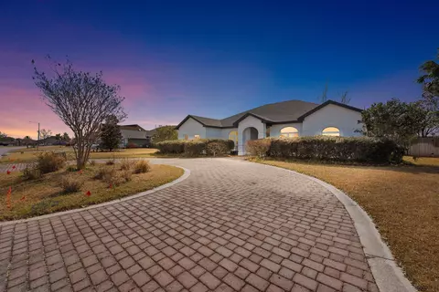 3244 Country Club Dr, Lynn Haven, FL 32444