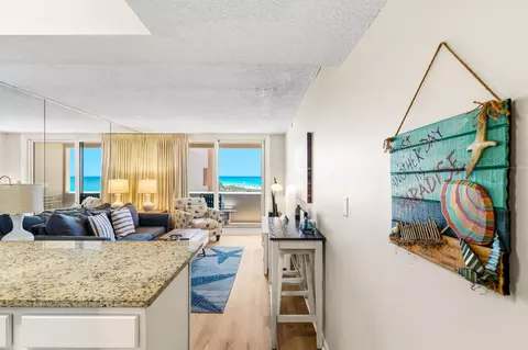 500 Gulf Shore Dr UNIT 215A, Destin, FL 32541