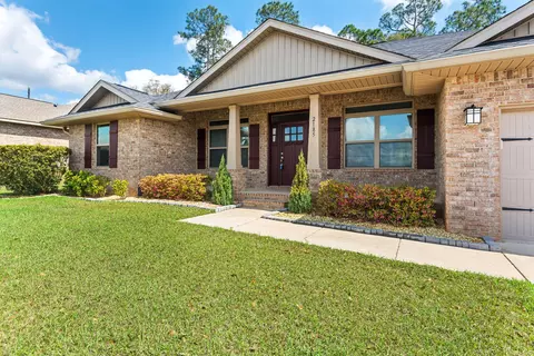 2185 Jernigan Dr, Crestview, FL 32536