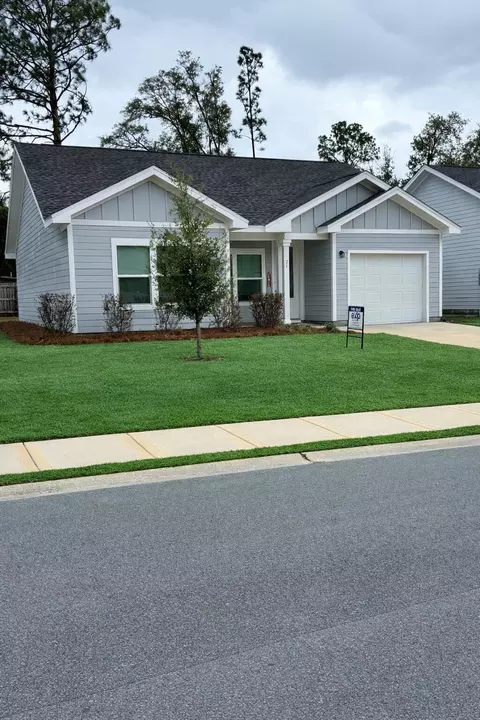 71 Bradford Ct, Freeport, FL 32439