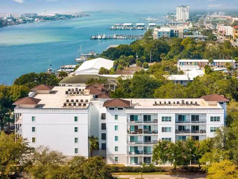 113 SE Brooks St #501, Fort Walton Beach, FL 32548