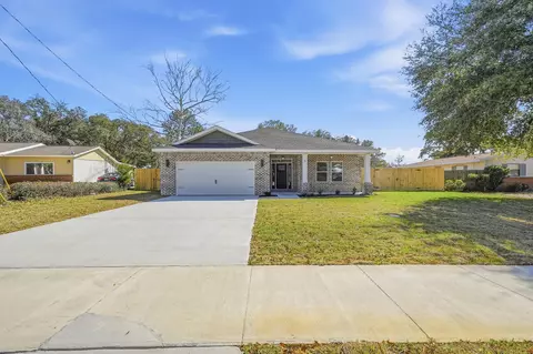 6 Kohler Dr, Mary Esther, FL 32569