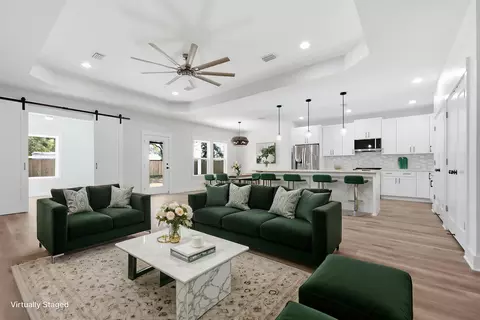 6 Kohler Dr, Mary Esther, FL 32569