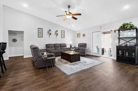 Entry Way - 6317 Antigone Cir, Crestview, FL 32536 photo 4 of 7