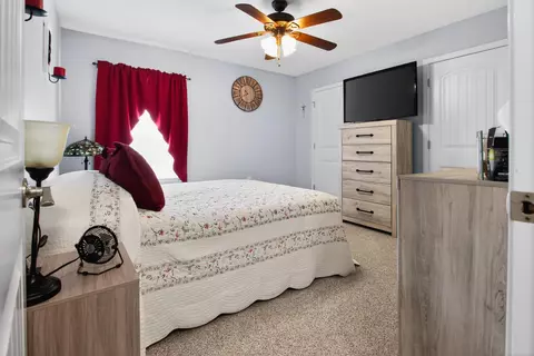 Bedroom - 6317 Antigone Cir, Crestview, FL 32536 photo 2 of 5