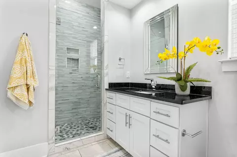 Bath - 1955 Baytowne Loop, Miramar Beach, FL 32550 photo 1 of 8