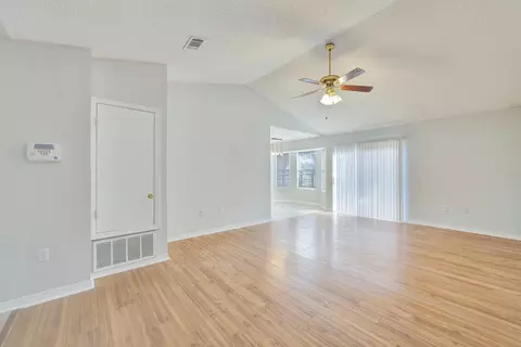 Living - 4803 Young Rd, Crestview, FL 32539 photo 2 of 4