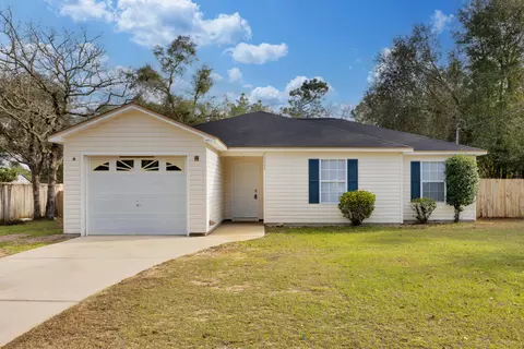4803 Young Rd, Crestview, FL 32539