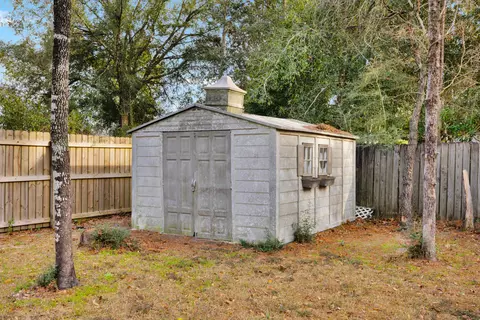Exterior - 4803 Young Rd, Crestview, FL 32539 photo 6 of 6