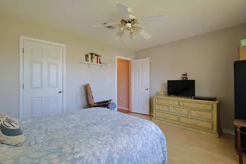 Bedroom - 5205 Whitehurst Ln, Crestview, FL 32536 photo 4 of 5