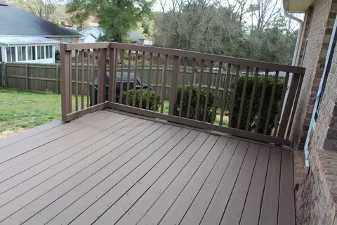 Exterior - 5205 Whitehurst Ln, Crestview, FL 32536 photo 5 of 8