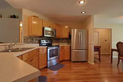 Kitchen - 5205 Whitehurst Ln, Crestview, FL 32536 photo 2 of 3