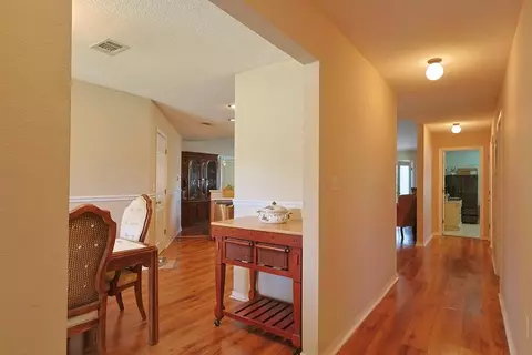 Entry Way - 5205 Whitehurst Ln, Crestview, FL 32536 photo 3 of 3