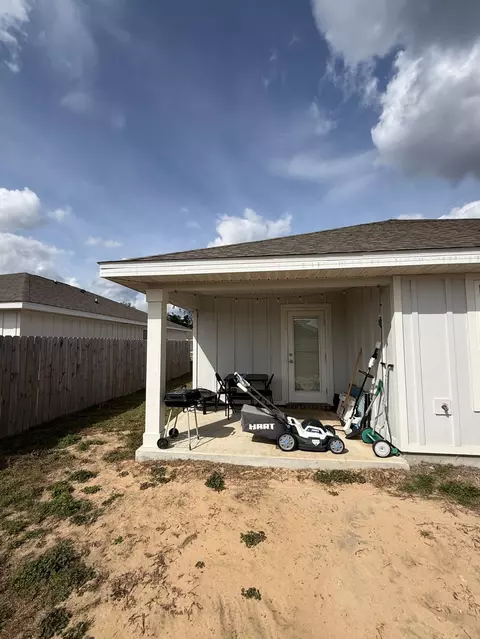 Exterior - 809 Otto Loop, Crestview, FL 32539 photo 3 of 3