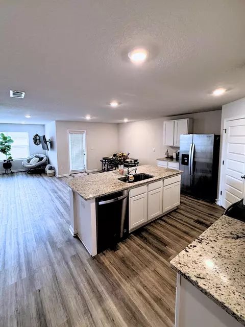 Kitchen - 809 Otto Loop, Crestview, FL 32539 photo 1 of 3