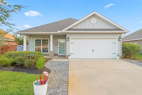 521 Cornelia St, Freeport, FL 32439