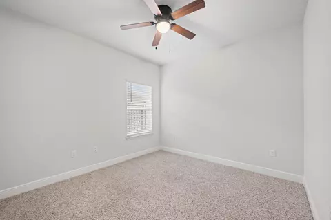 Bedroom - 521 Cornelia St, Freeport, FL 32439 photo 4 of 4
