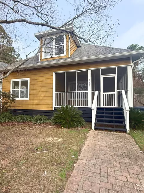 159 N 7th St, Santa Rosa Beach, FL 32459