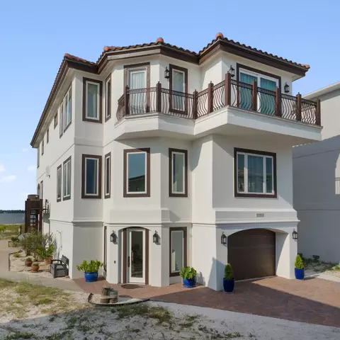 7303 Spinnaker Ct, Navarre, FL 32566