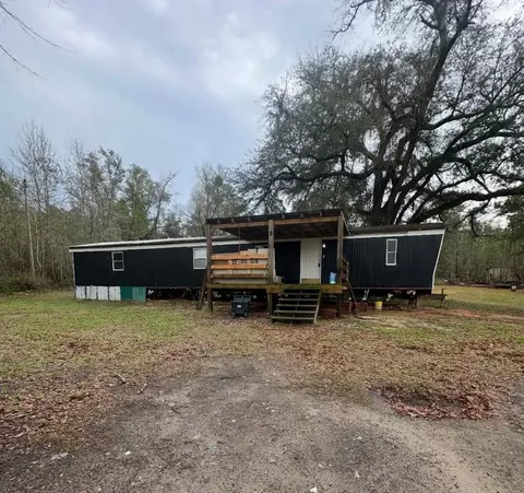 2984 Goodman Hill Rd # B, Chipley, FL 32428
