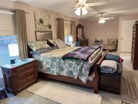 Bedroom - 3955 Hwy 77, Chipley, FL 32428 photo 4 of 6