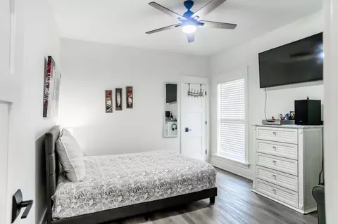 Bedroom - 192 Bayou Cir, Freeport, FL 32439 photo 6 of 7