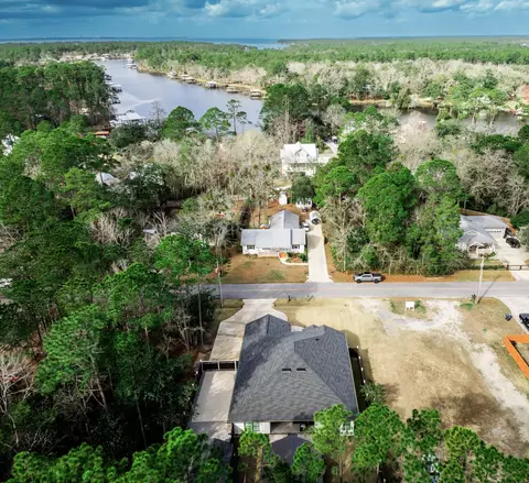 View/Area - 192 Bayou Cir, Freeport, FL 32439 photo 2 of 2