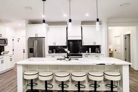 Kitchen - 192 Bayou Cir, Freeport, FL 32439 photo 2 of 5